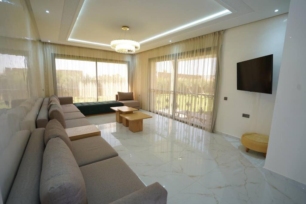 Luxury Ecologique Villa *